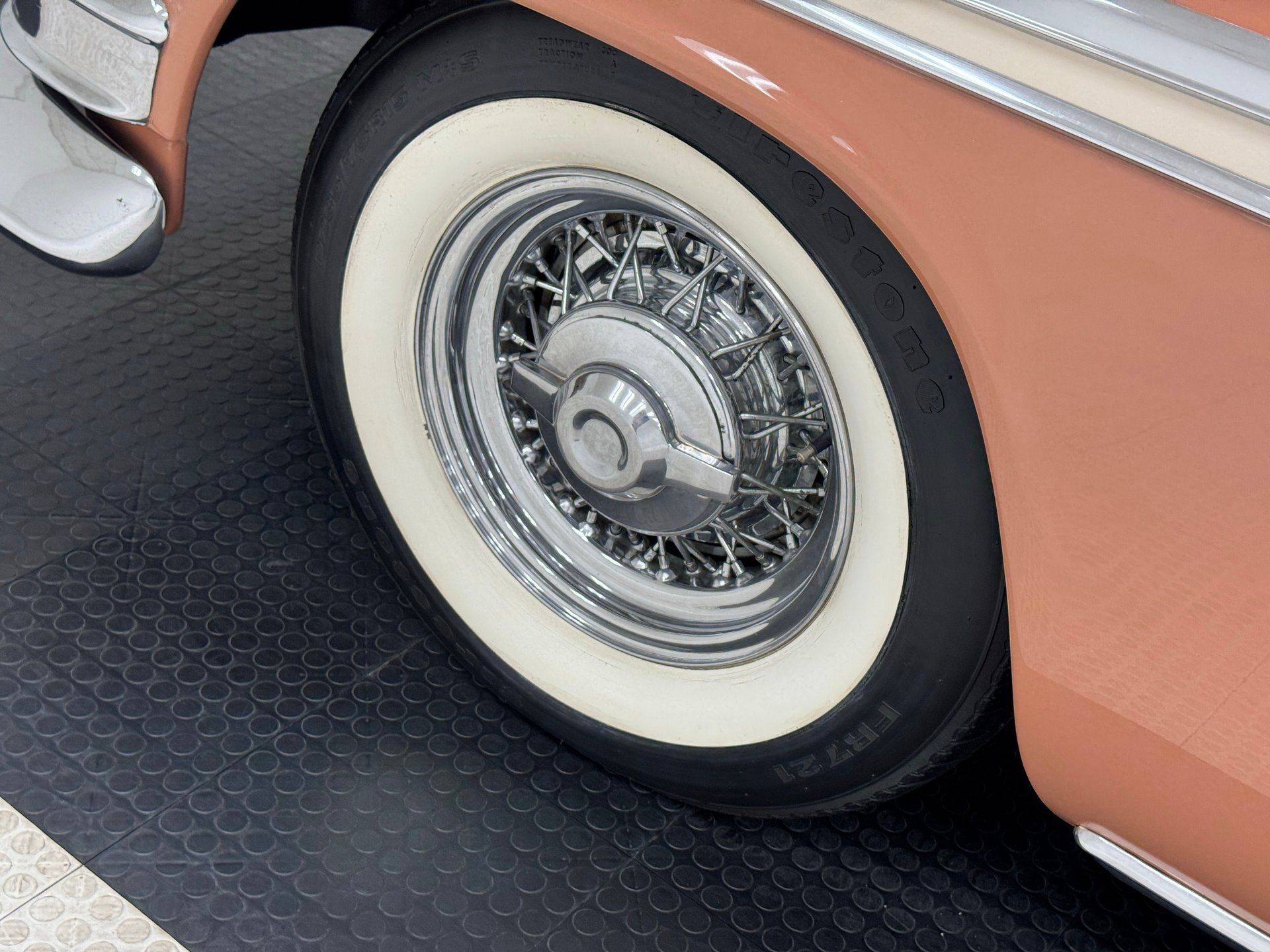 1955 Chrysler New Yorker Deluxe Hardtop, foto 12