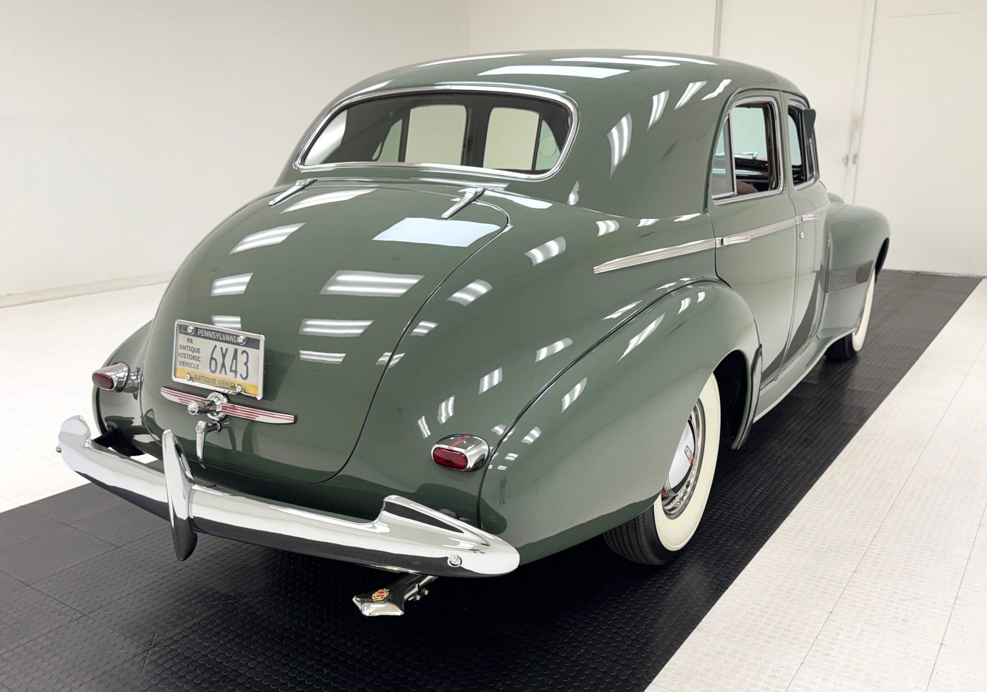 1940 Oldsmobile Series 90 Custom Cruiser 4 Door Touring Seda, foto 5