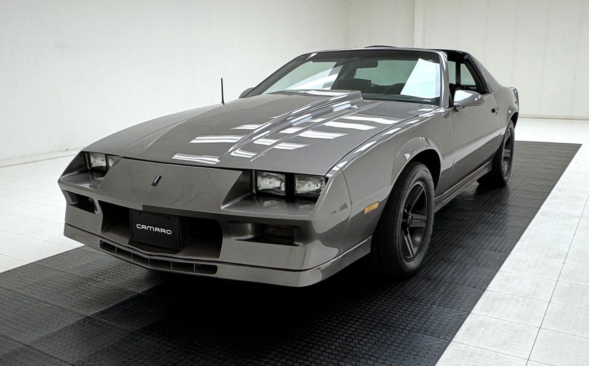 1984 Chevrolet Camaro Z28 Coupe, foto 2