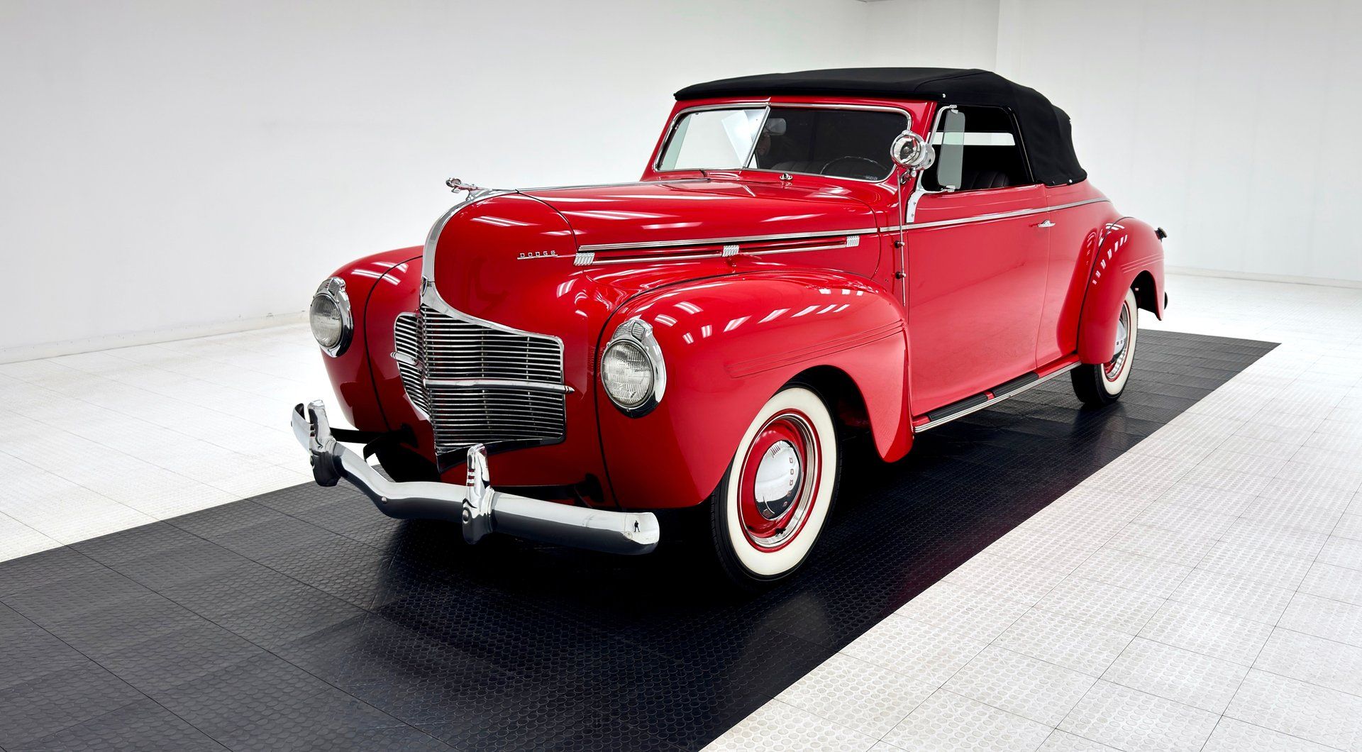 1940 Dodge Luxury Liner Series D14 Convertible Coupe, foto 1
