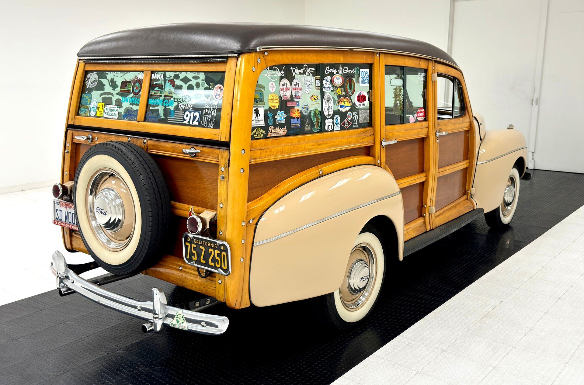 1941 Ford Super Deluxe Woody Station Wagon, foto 5