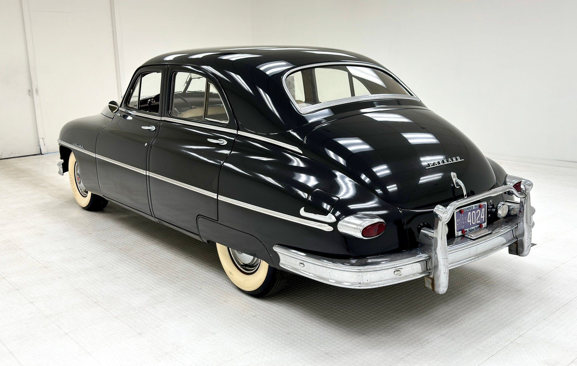 1949 Packard Deluxe 8 Touring Sedan, foto 3