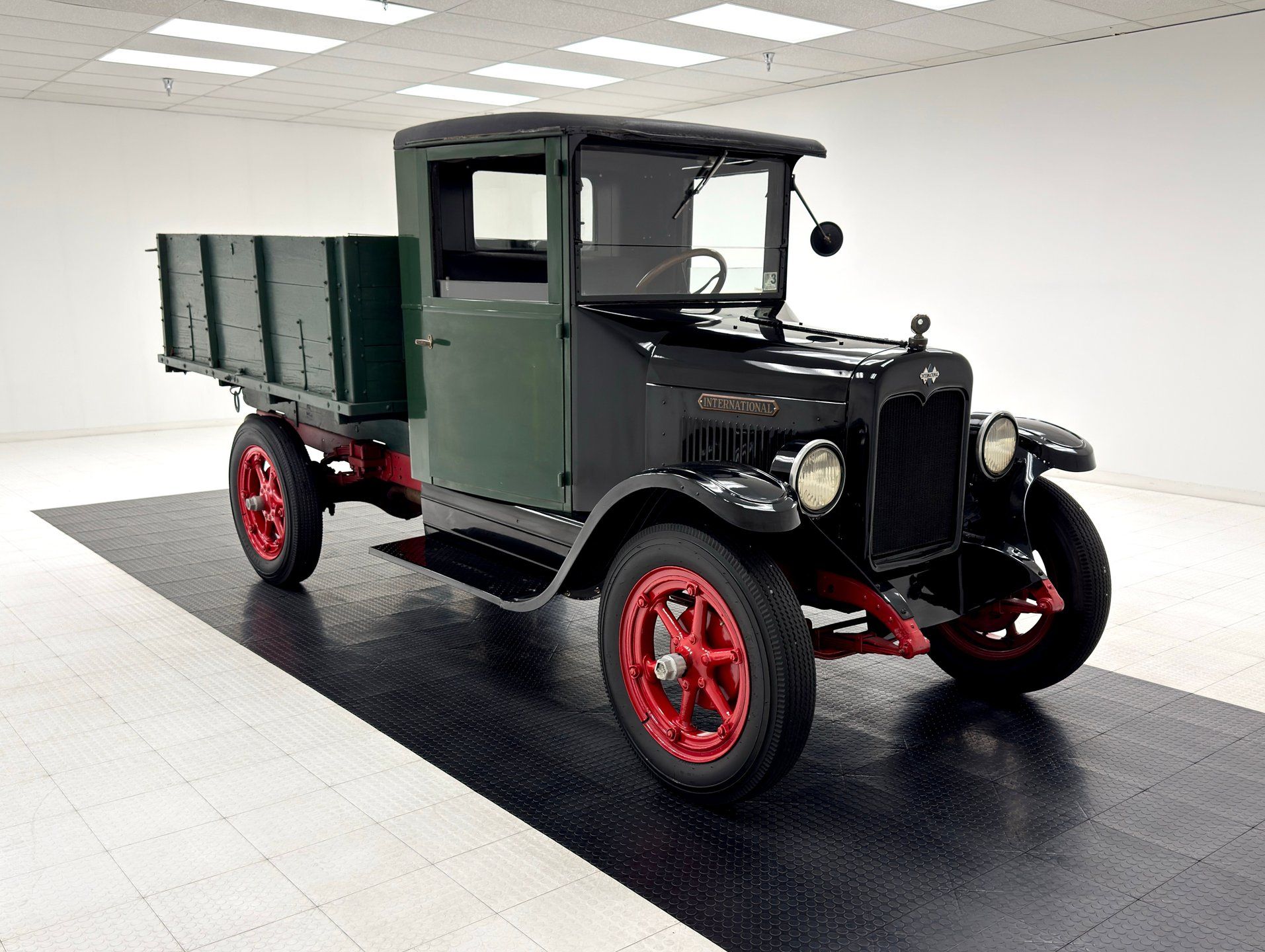 1930 International 6 Speed Special 1 Ton Truck, foto 7