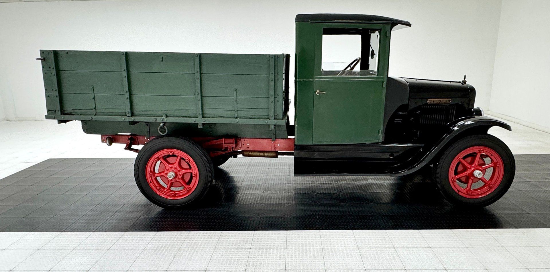 1930 International 6 Speed Special 1 Ton Truck, foto 6