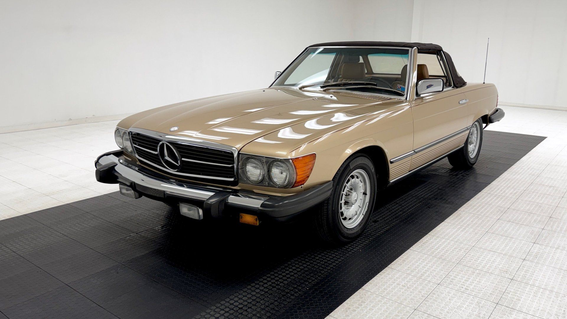 1985 Mercedes-Benz 380 SL Convertible, foto 2