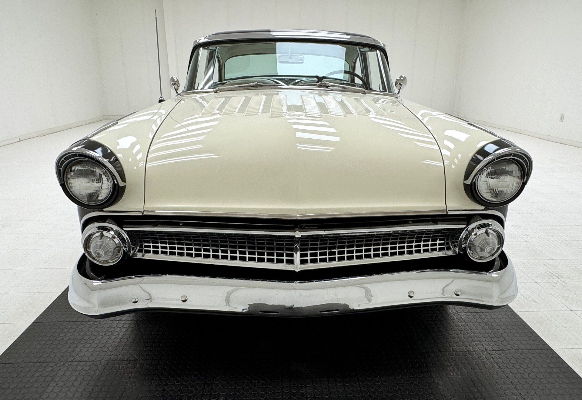 1955 Ford Fairlane Crown Victoria 2 Door Hardtop, foto 8