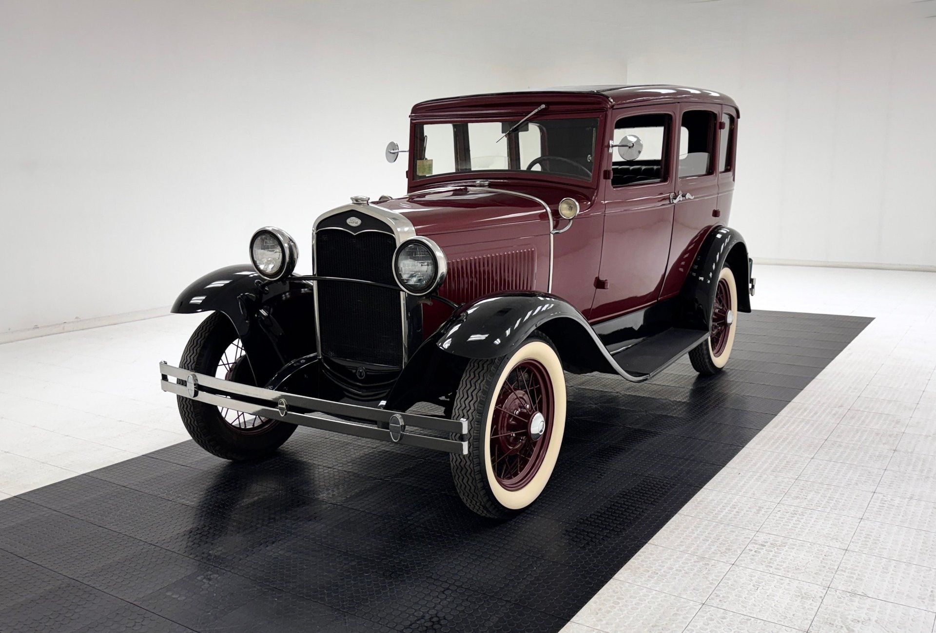1931 Ford Model A Fordor Sedan, foto 1