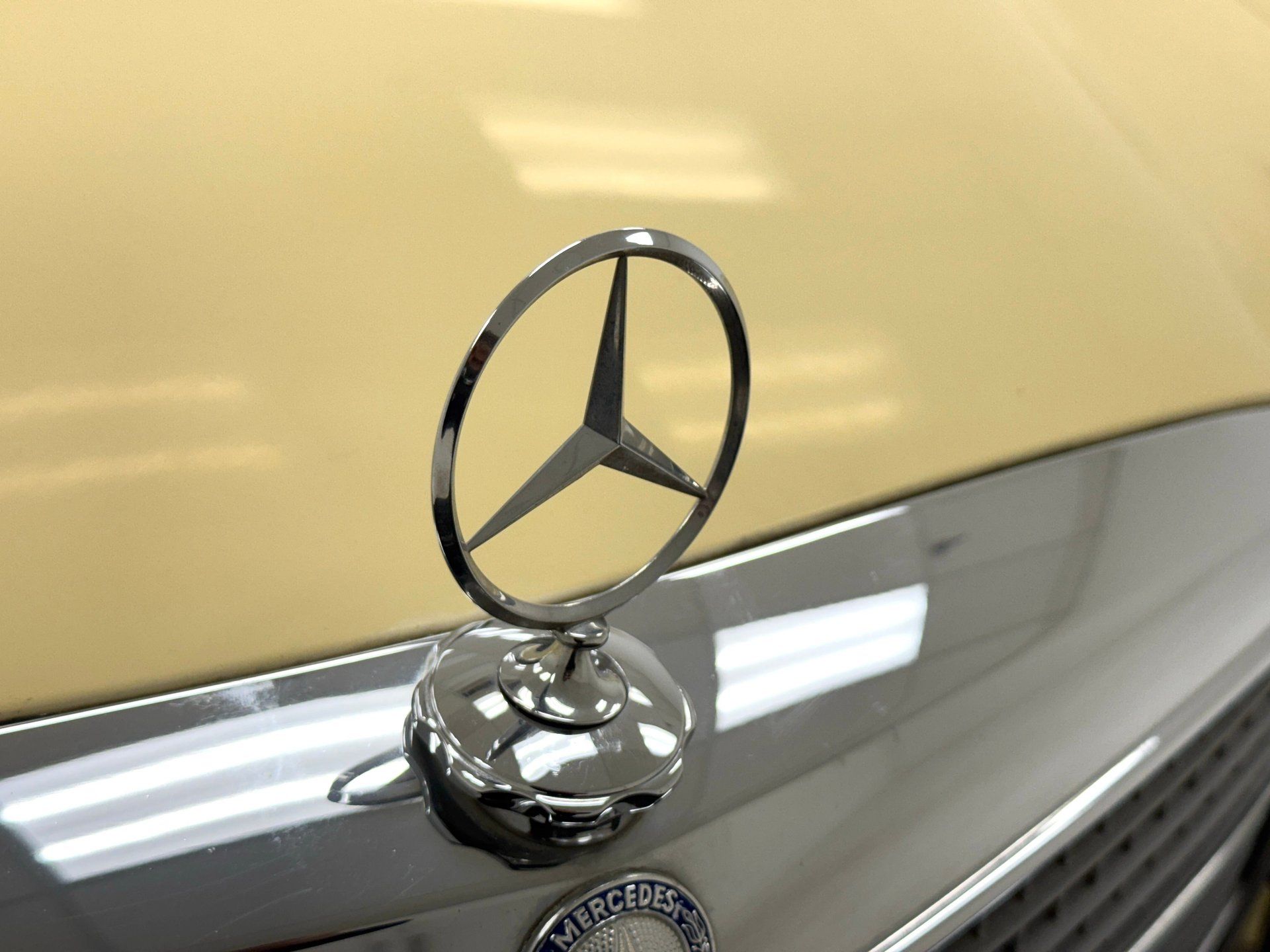1975 Mercedes-Benz 300D Sedan, foto 10
