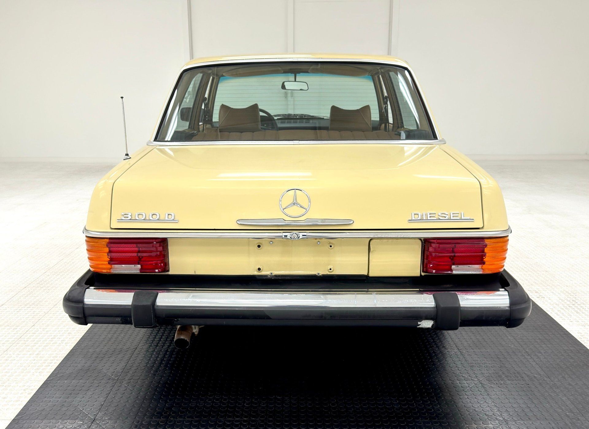 1975 Mercedes-Benz 300D Sedan, foto 4