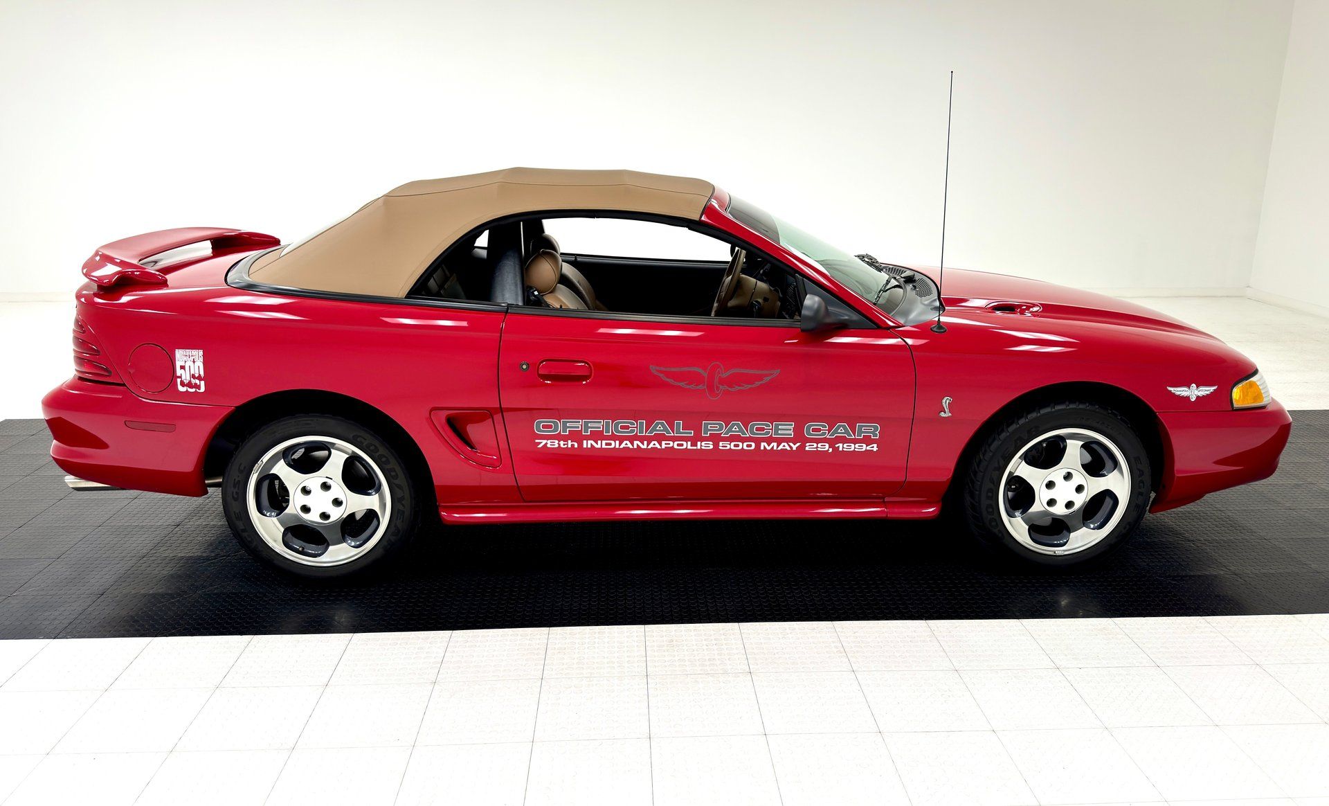 1994 Ford Mustang Cobra Convertible Pace Car, foto 9