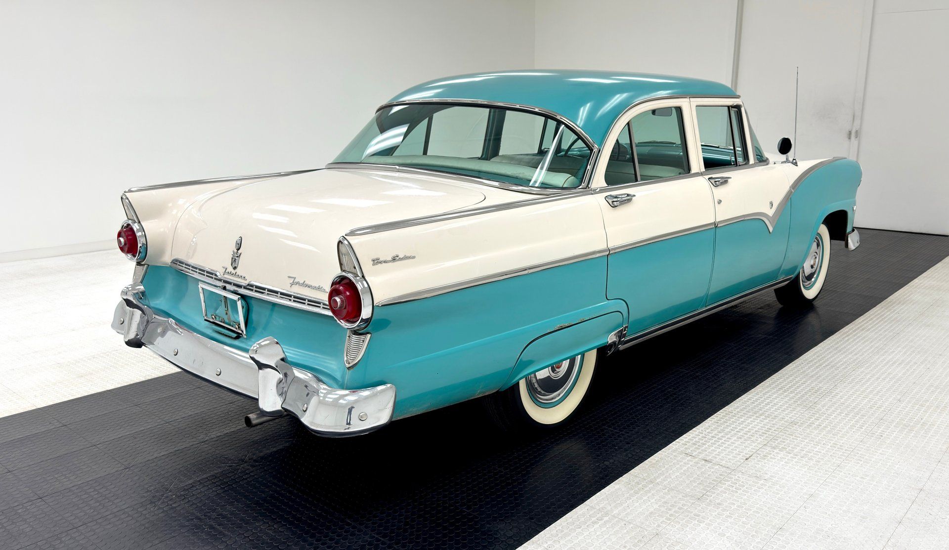 1955 Ford Fairlane Town Sedan, foto 5