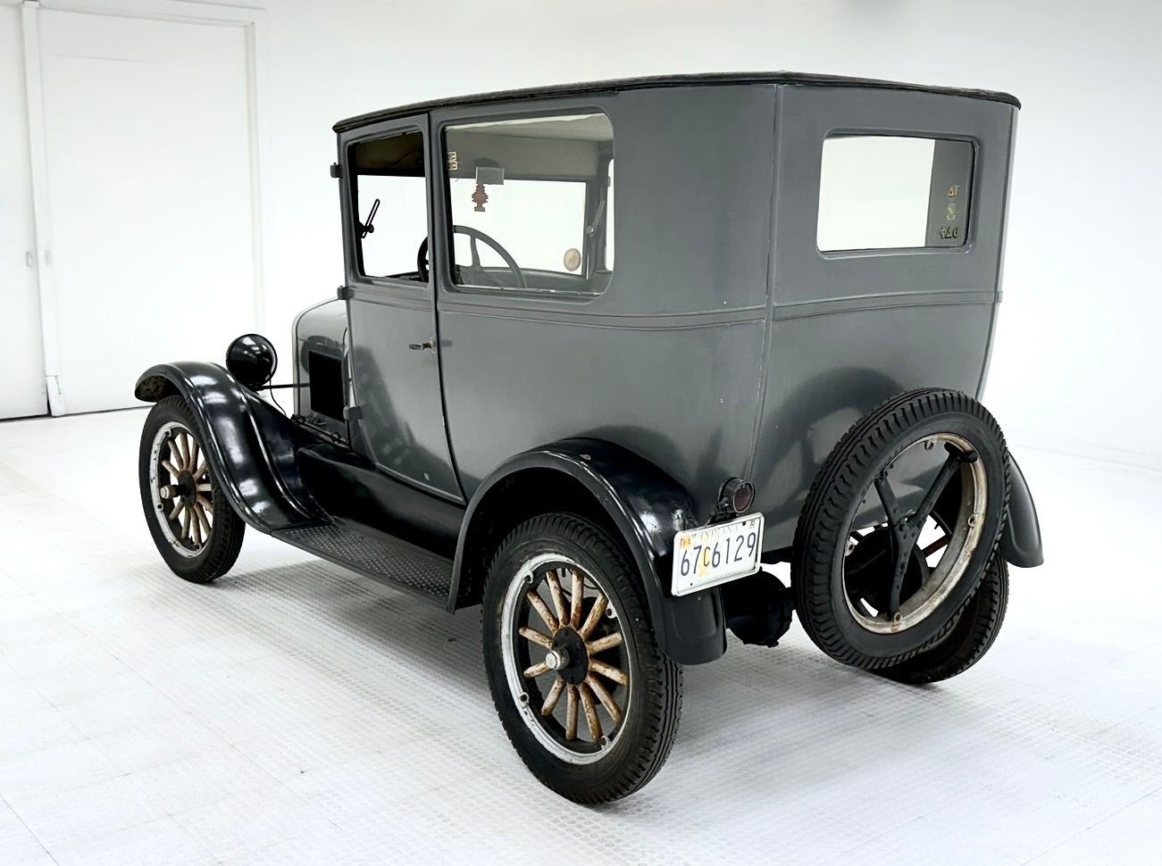 1927 Ford Model T Tudor Sedan, foto 3