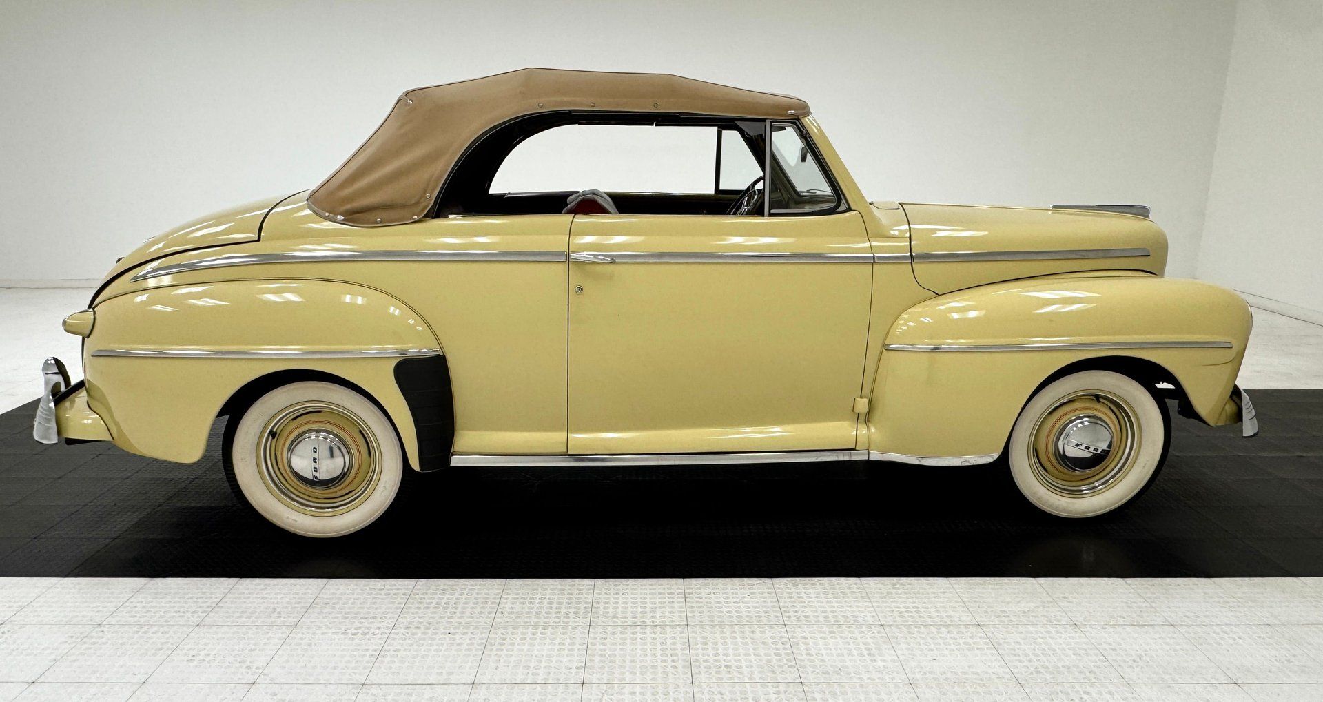 1947 Ford Super Deluxe Convertible, foto 9