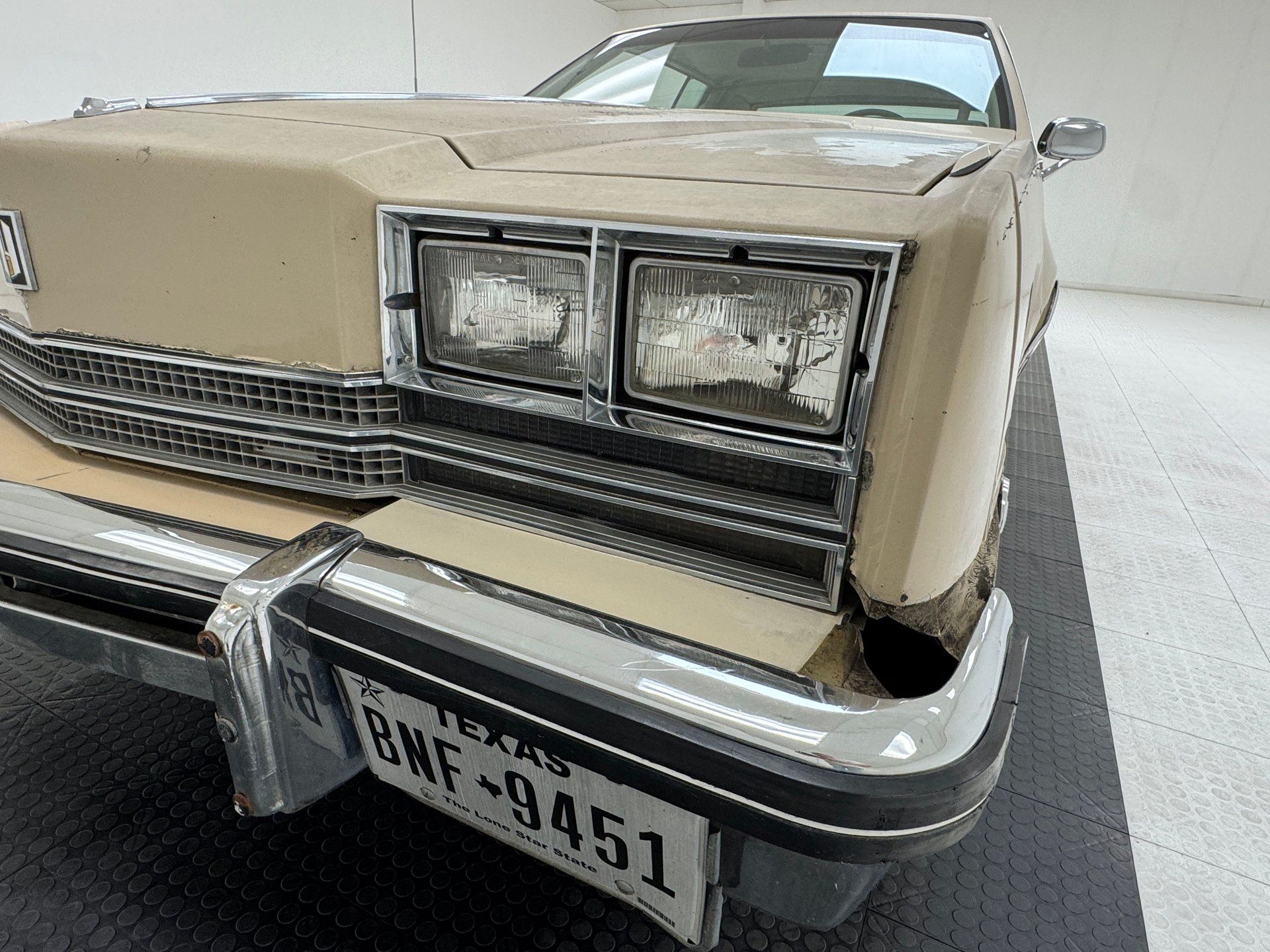 1985 Oldsmobile Toronado Brougham 2 Door Hardtop, foto 10
