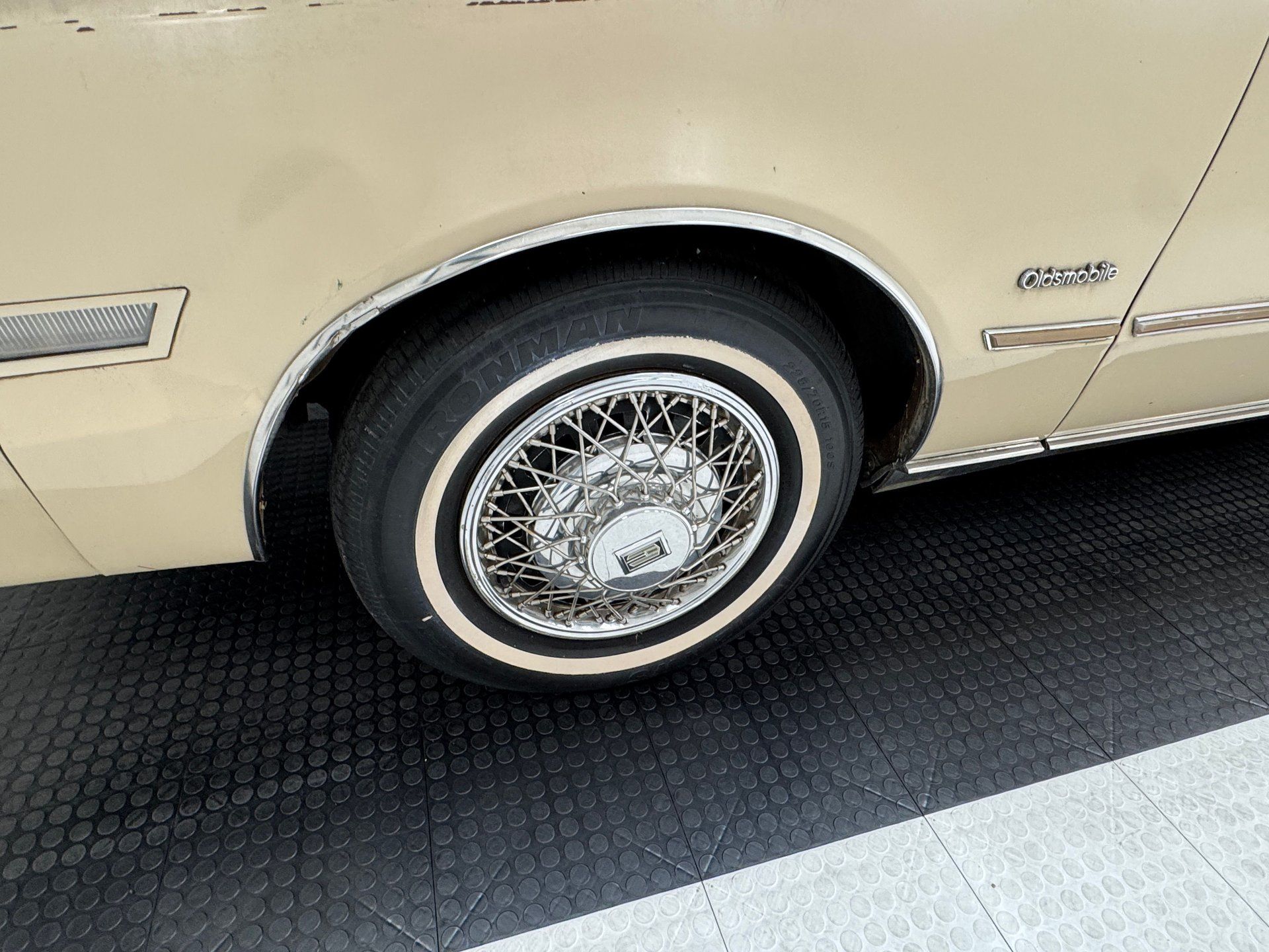 1985 Oldsmobile Toronado Brougham 2 Door Hardtop, foto 11