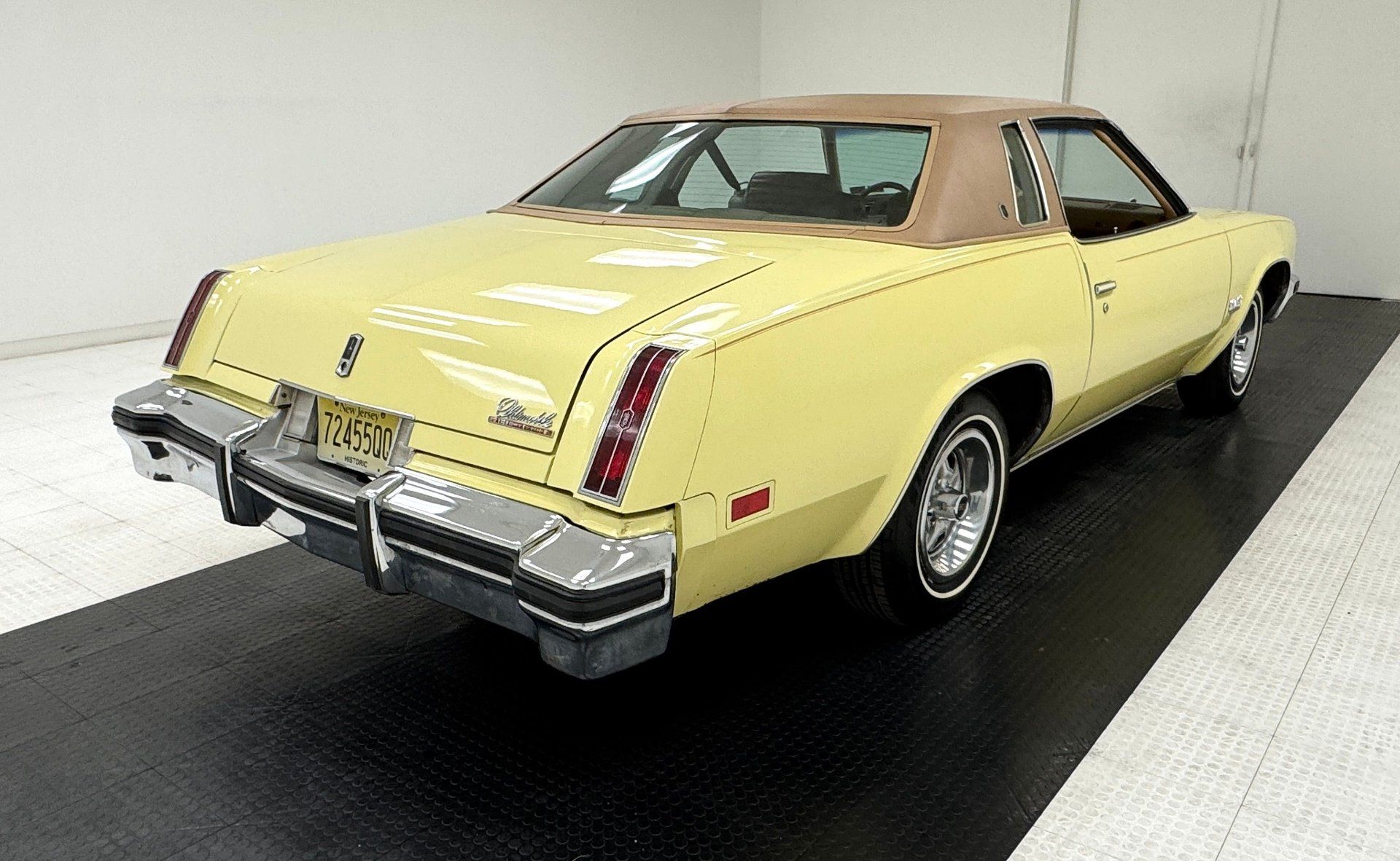 1976 Oldsmobile Cutlass Salon Hardtop, foto 5
