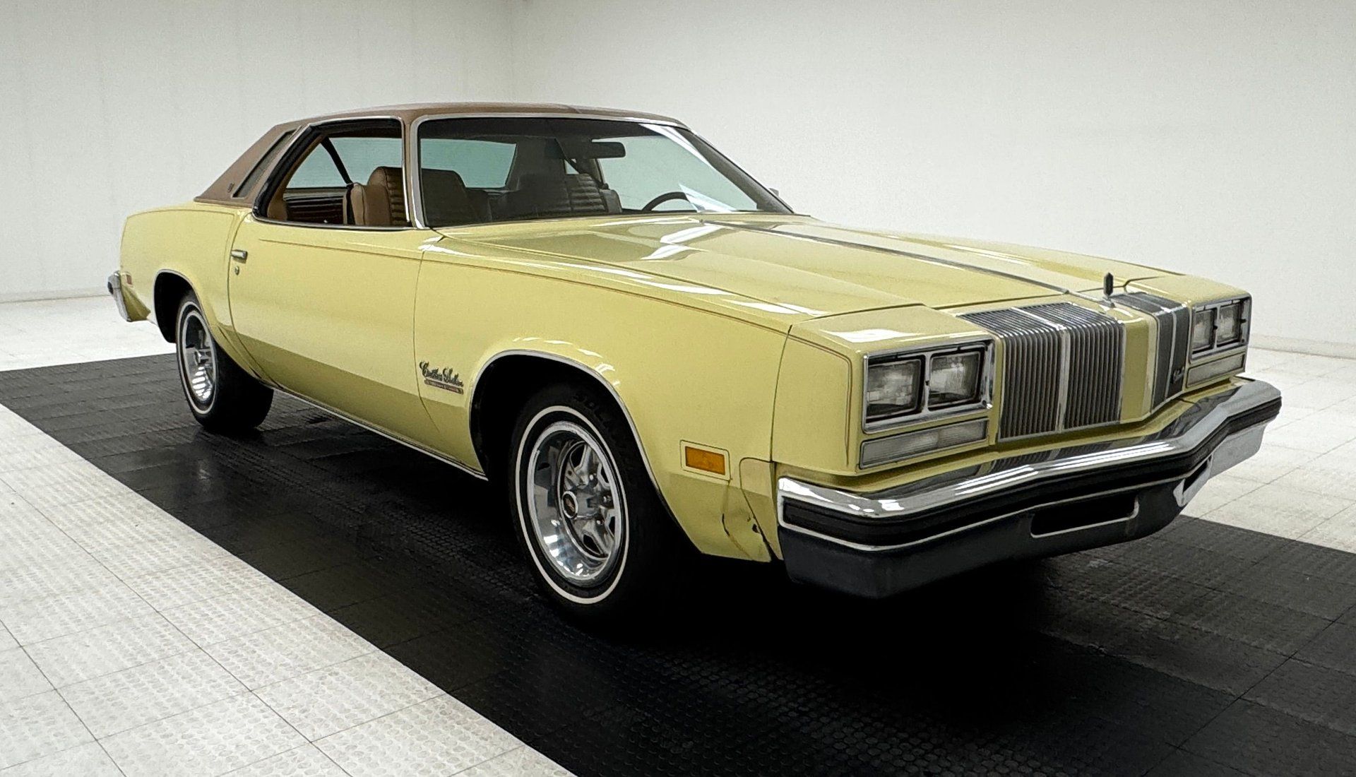 1976 Oldsmobile Cutlass Salon Hardtop, foto 7