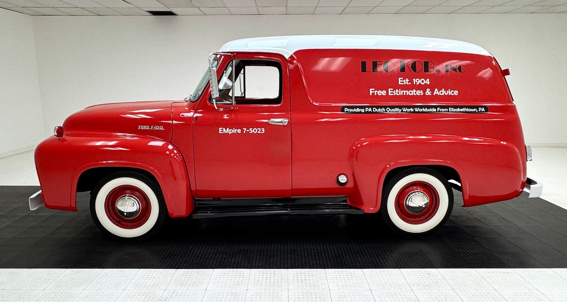 1953 Ford F100 Panel Delivery Truck, foto 2