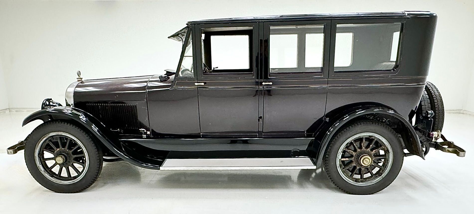 1922 Lincoln Model 117 Brunn Sedan, foto 2