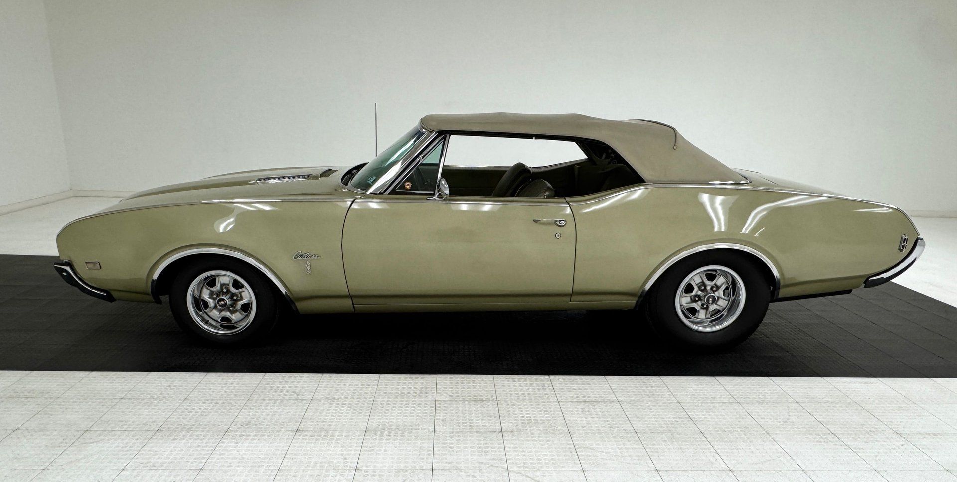 1968 Oldsmobile Cutlass S Convertible, foto 3