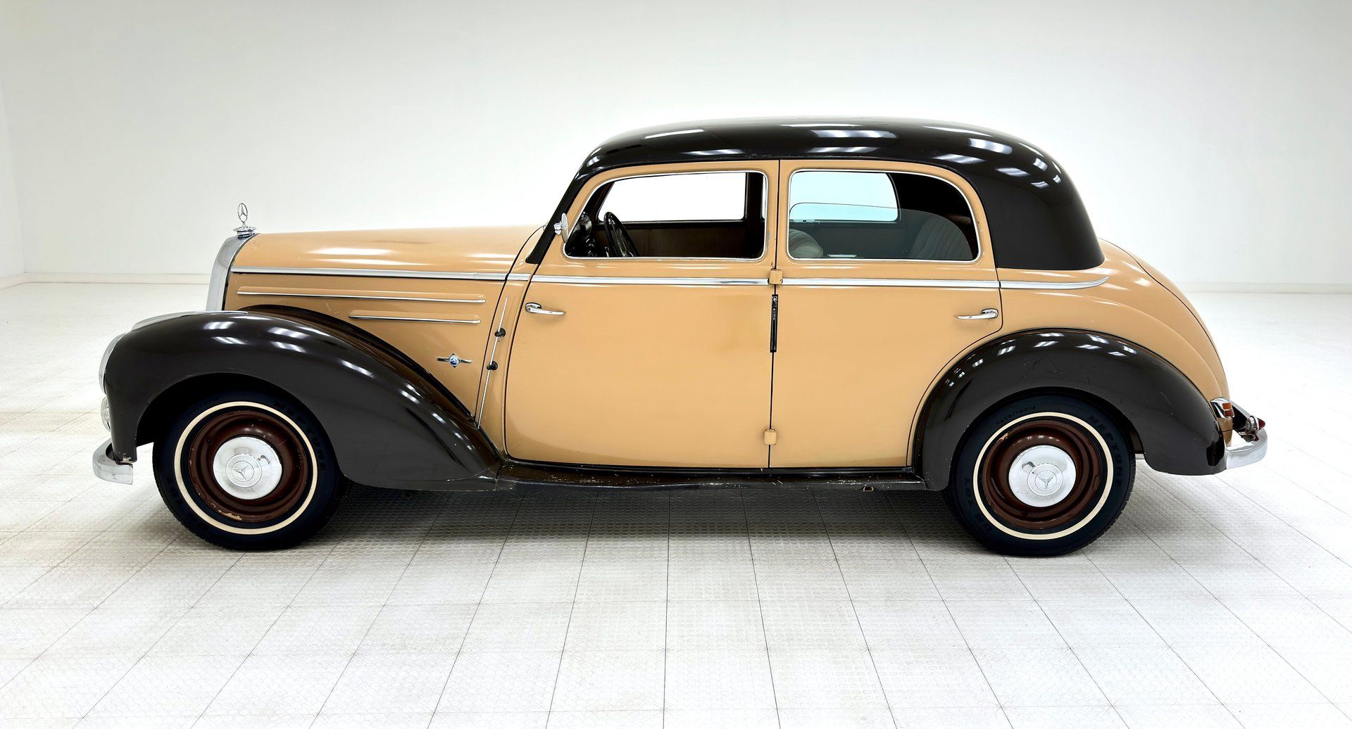 1952 Mercedes-Benz 220 Sedan, foto 2