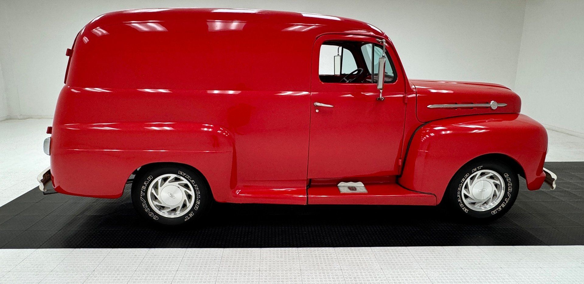 1951 Ford F100 Panel Delivery Truck, foto 6