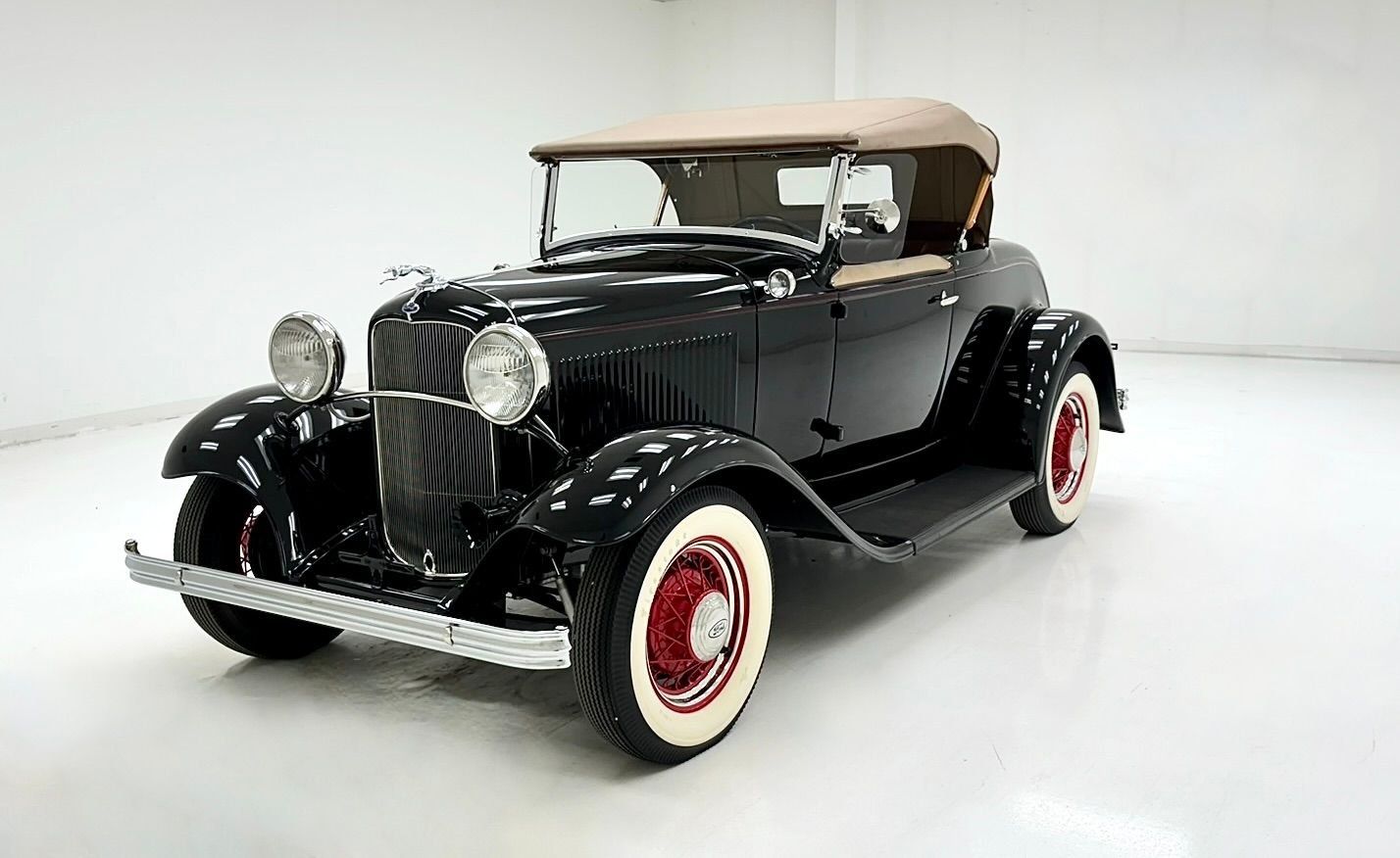 1932 Ford Model B Roadster, foto 1