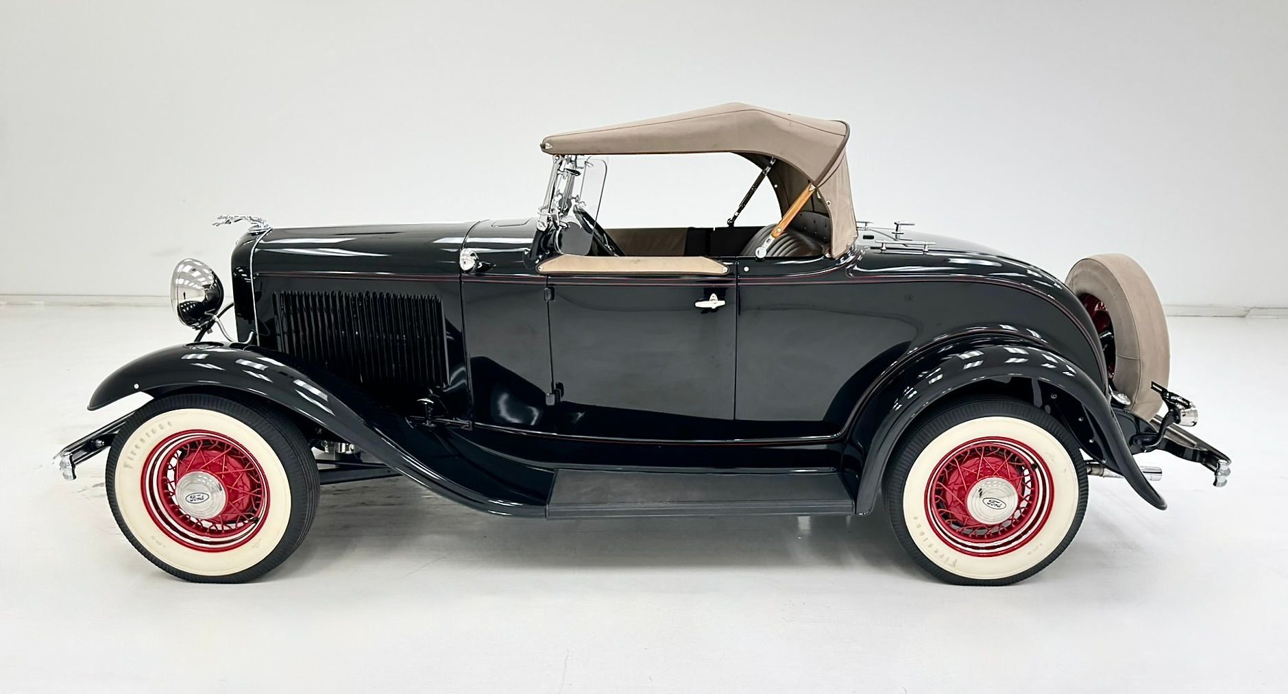 1932 Ford Model B Roadster, foto 2