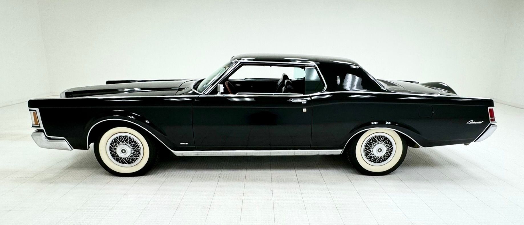 1970 Lincoln Continental Mark III 2 Door Hardtop, foto 2