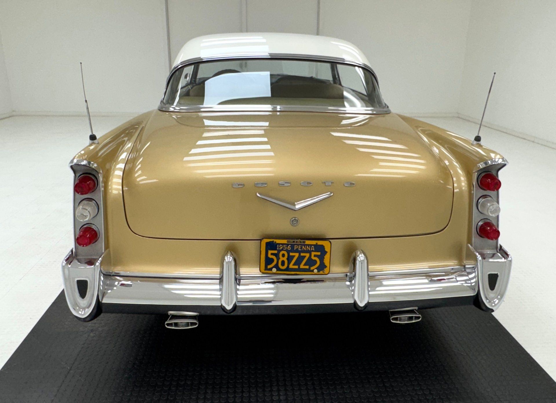 1956 DeSoto Adventurer 2 Door Hardtop, foto 4