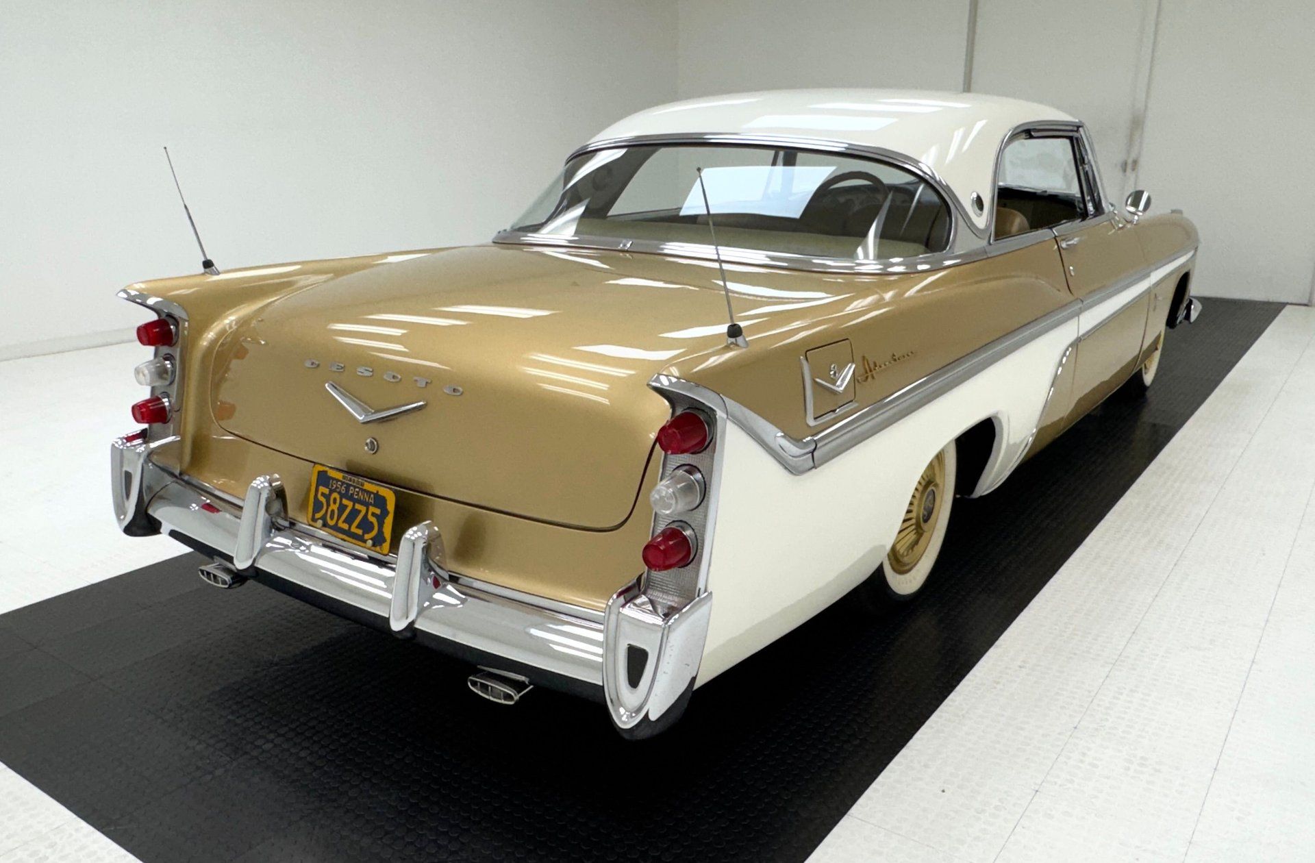 1956 DeSoto Adventurer 2 Door Hardtop, foto 5