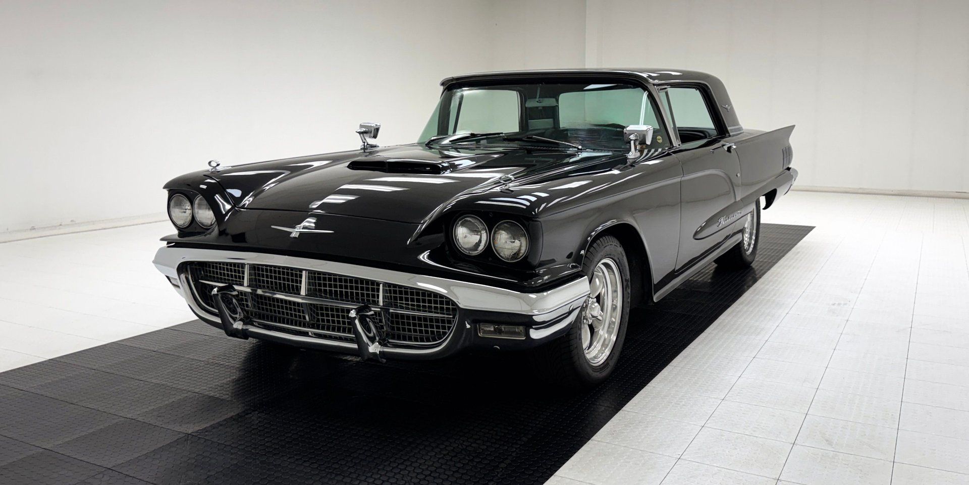 1960 Ford Thunderbird Hardtop, foto 1