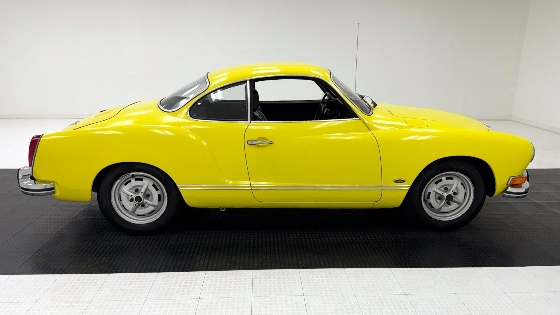 1974 Volkswagen Karmann Ghia Coupe, foto 6