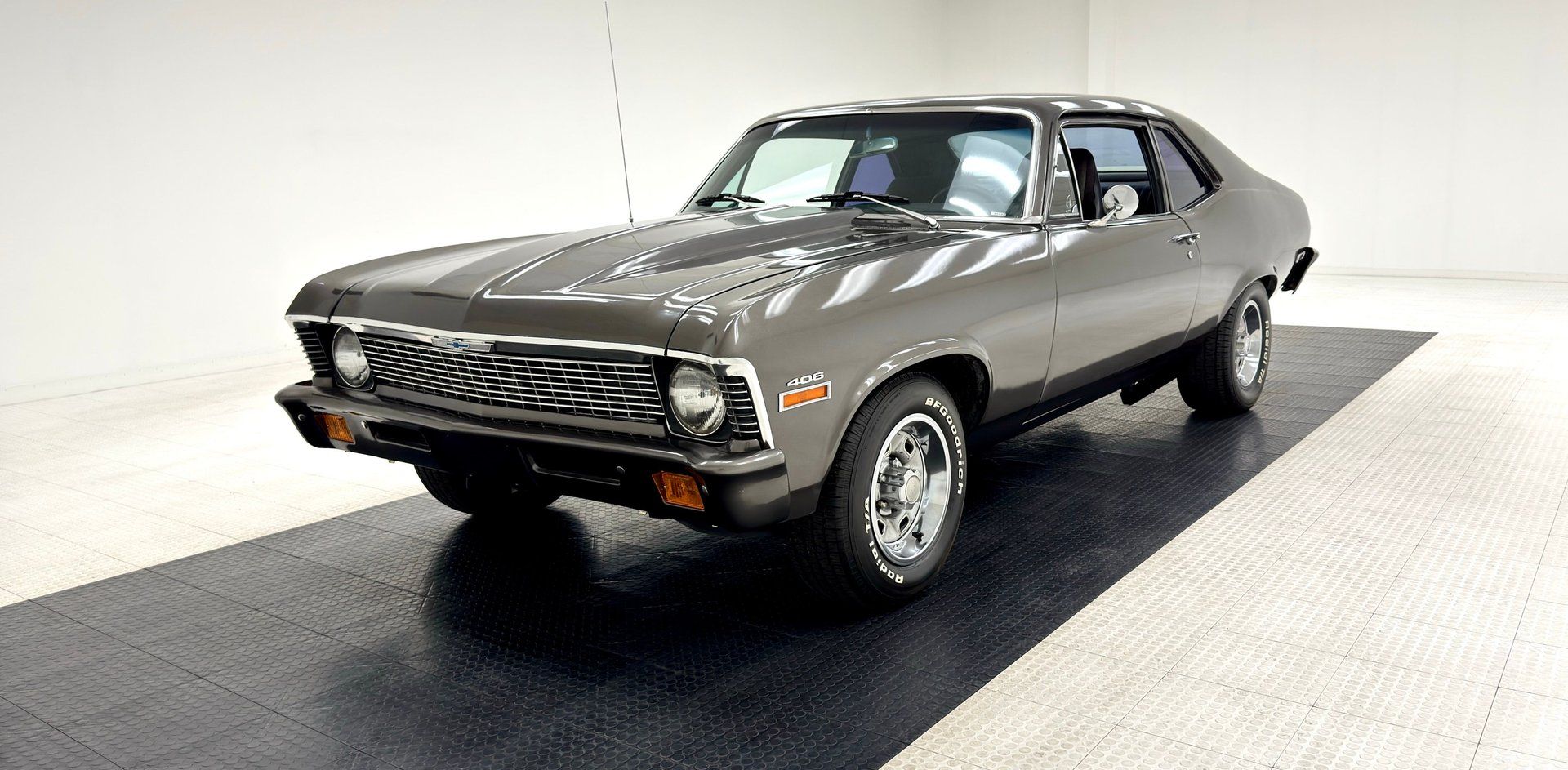 1972 Chevrolet Nova Sedan, foto 1