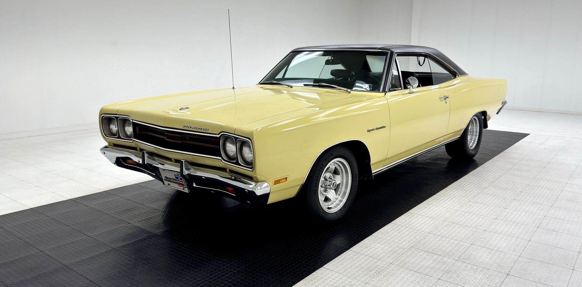 1969 Plymouth Sport Satellite 2 Door Hardtop, foto 1