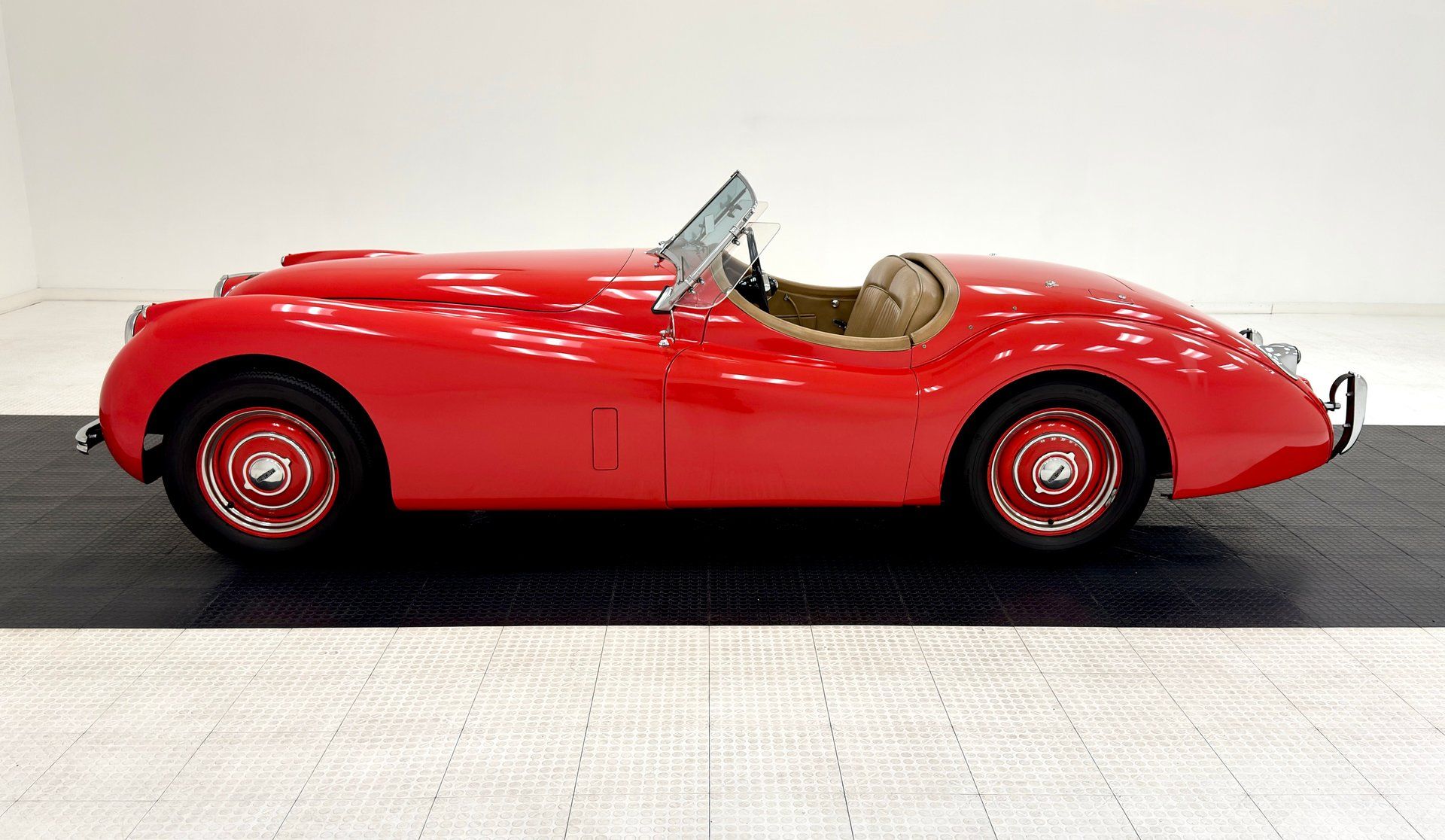 1954 Jaguar XK120 Roadster, foto 3