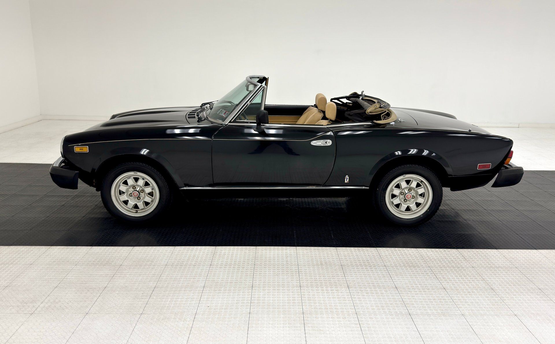 1982 Fiat Spyder 2000 Convertible, foto 4