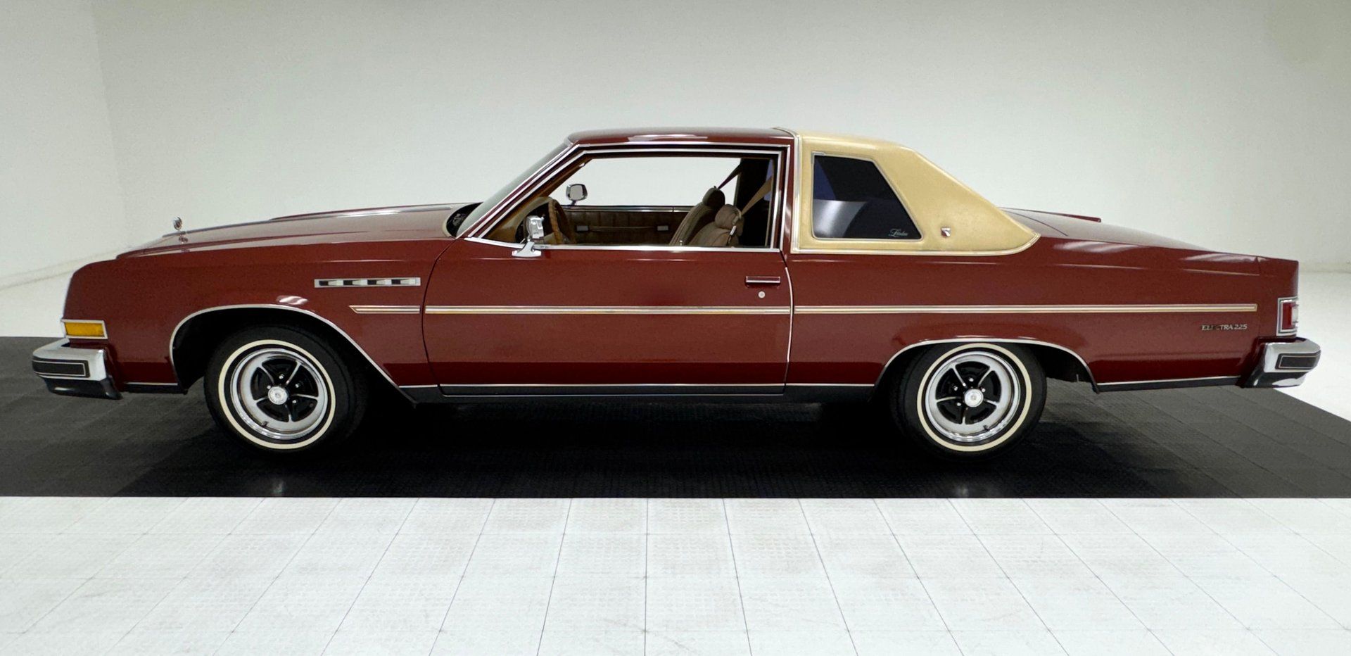 1978 Buick Electra 225 Landau Hardtop, foto 2