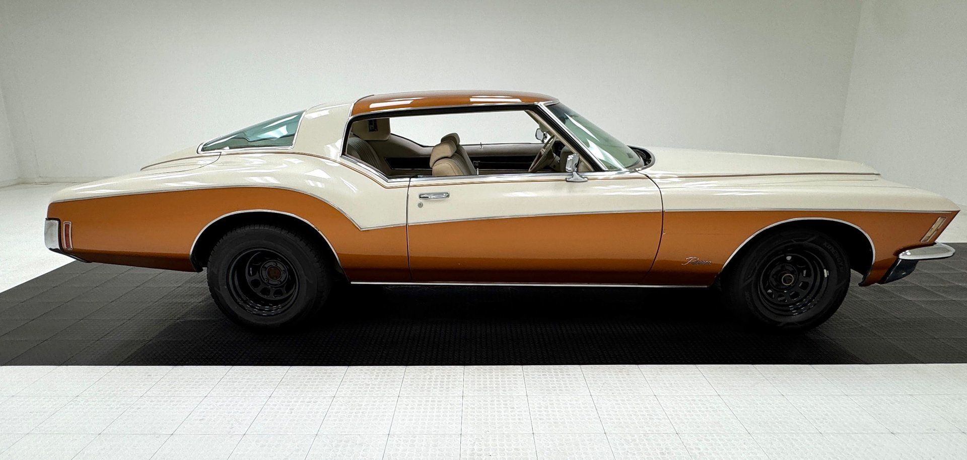1972 Buick Riviera Hardtop, foto 6