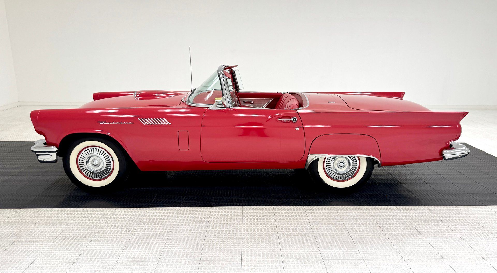 1957 Ford Thunderbird Convertible, foto 6