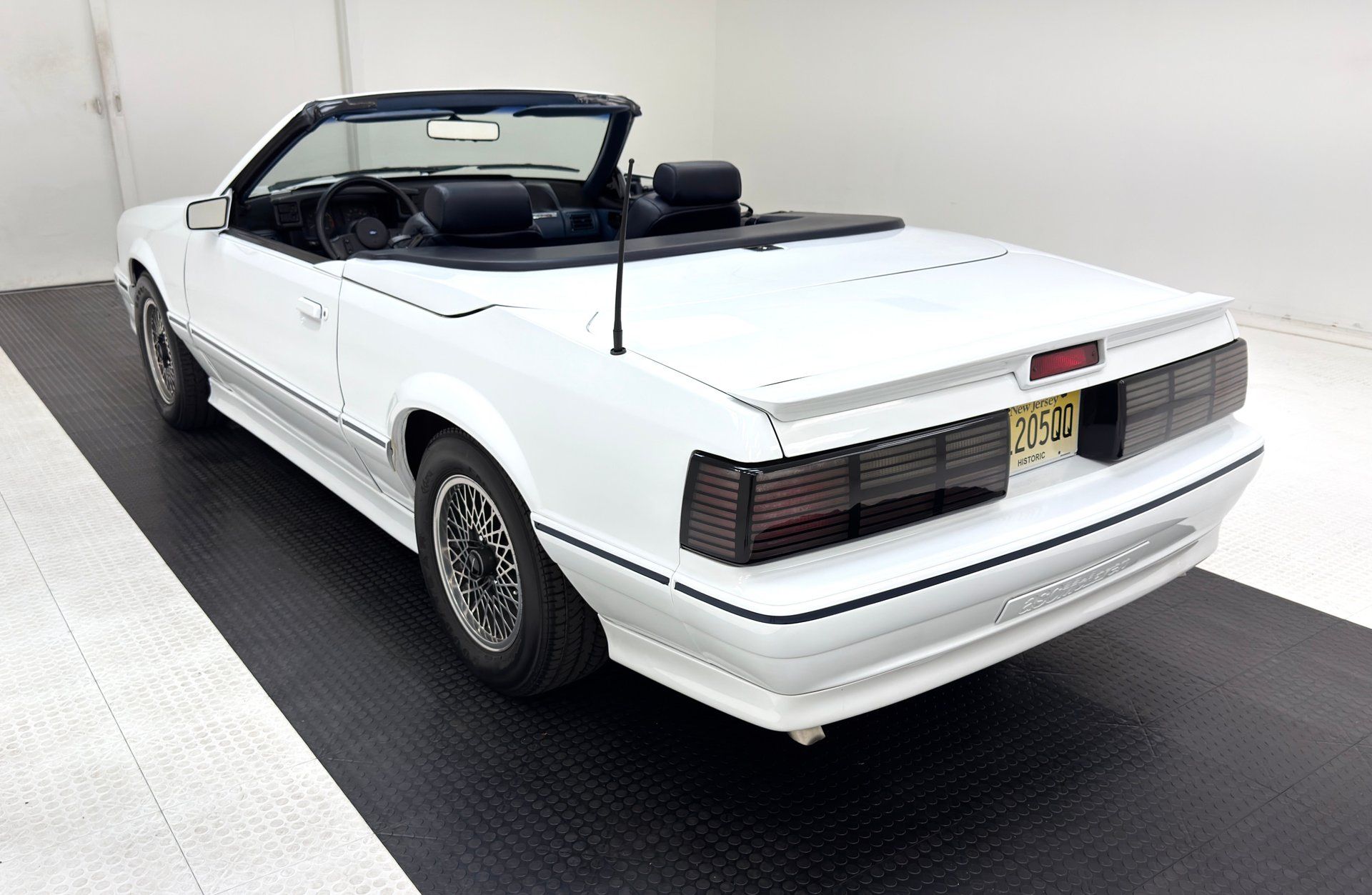 1987 Ford ASC McLaren Mustang Convertible, foto 6