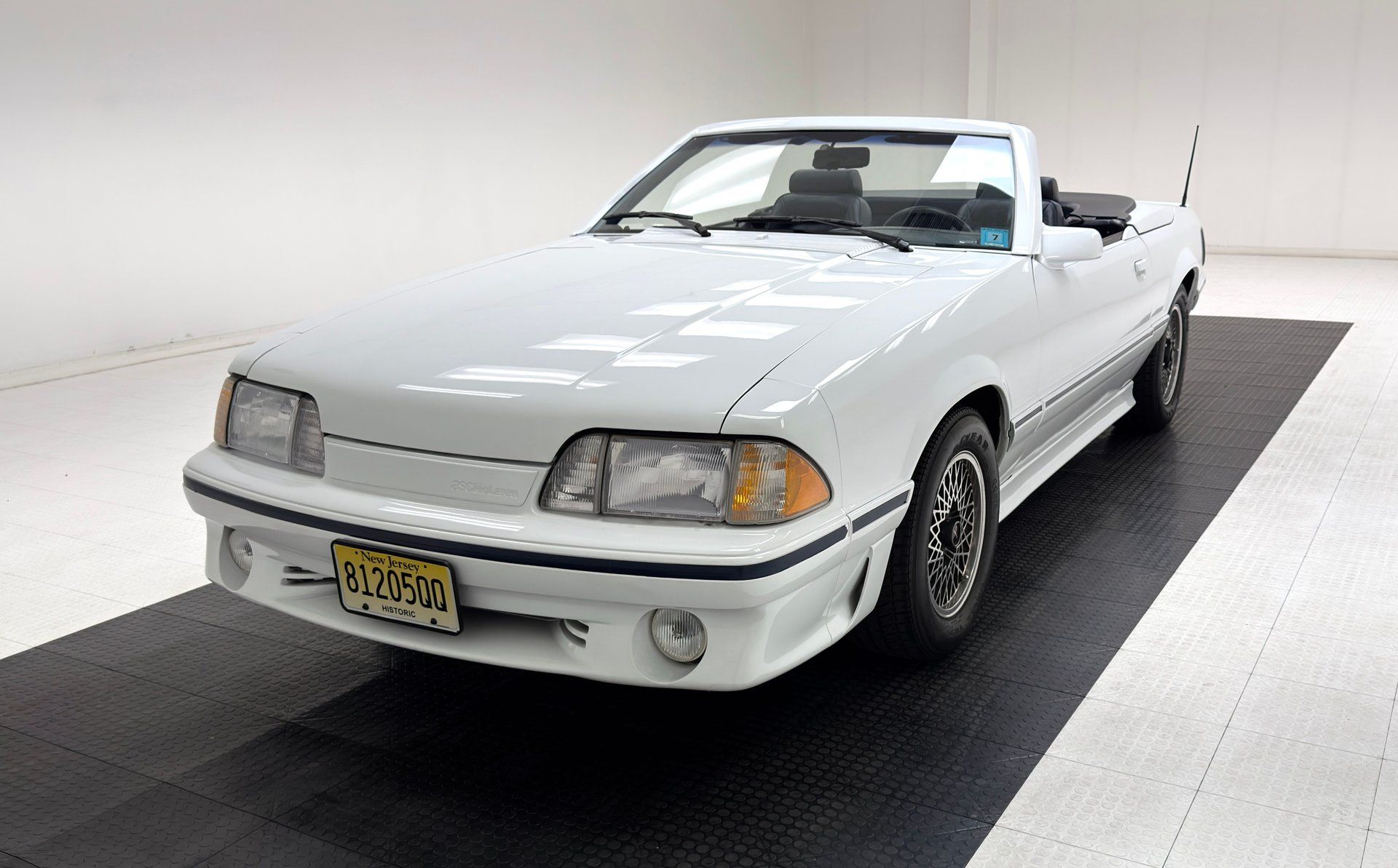 1987 Ford ASC McLaren Mustang Convertible, foto 2