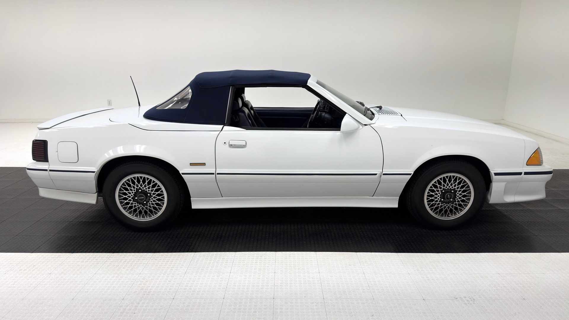 1987 Ford ASC McLaren Mustang Convertible, foto 9
