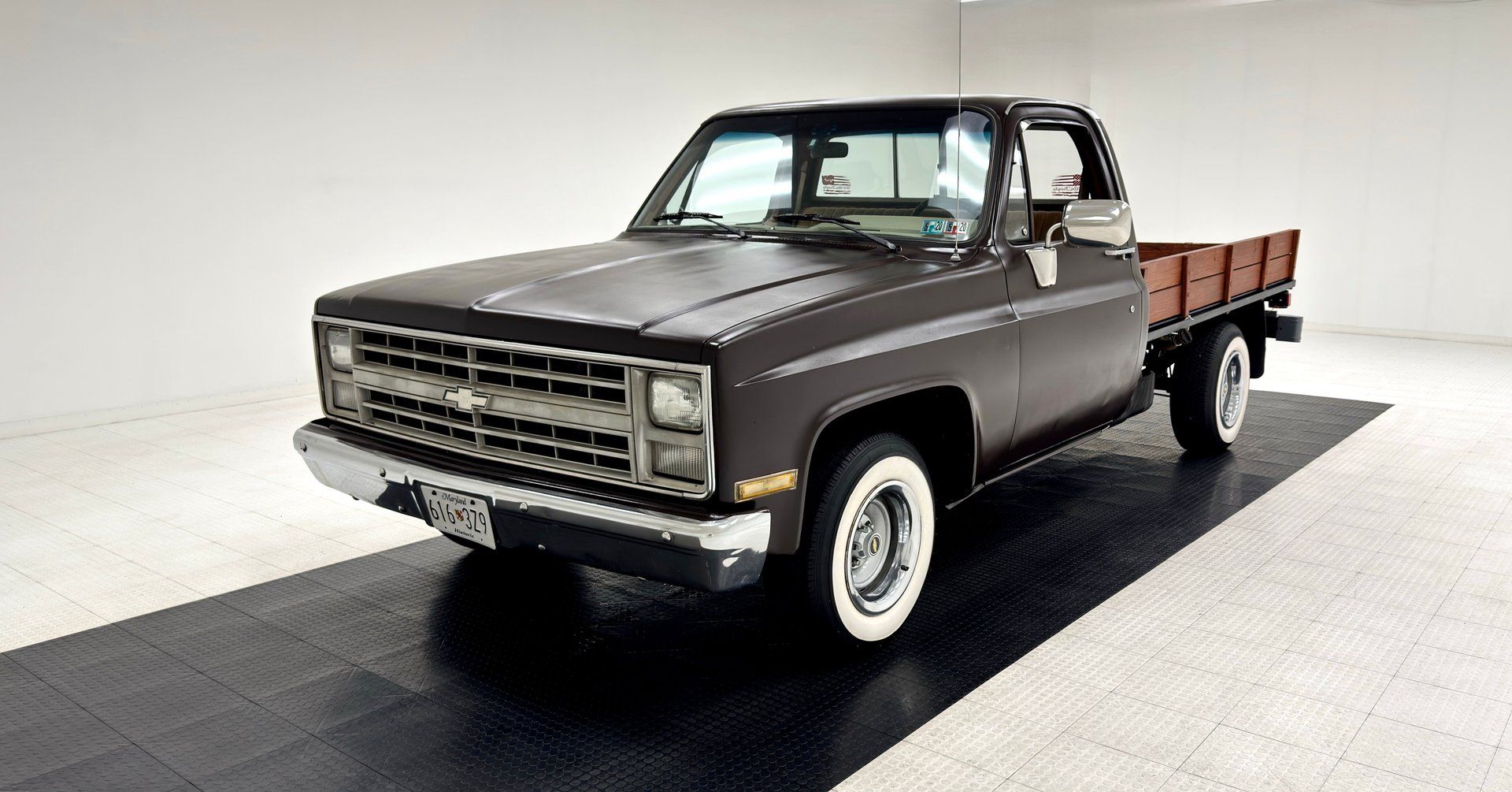 1986 Chevrolet C10 Flatbed Pickup, foto 1