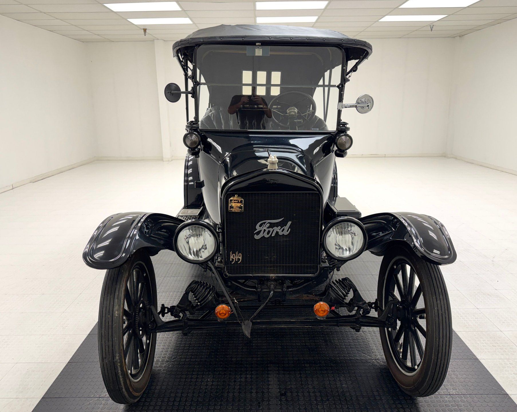 1919 Ford Model T Touring Sedan, foto 11