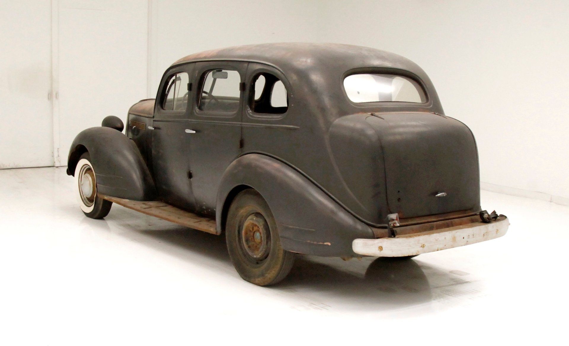 1935 Pontiac Master Series 6 4 Door Sedan, foto 3
