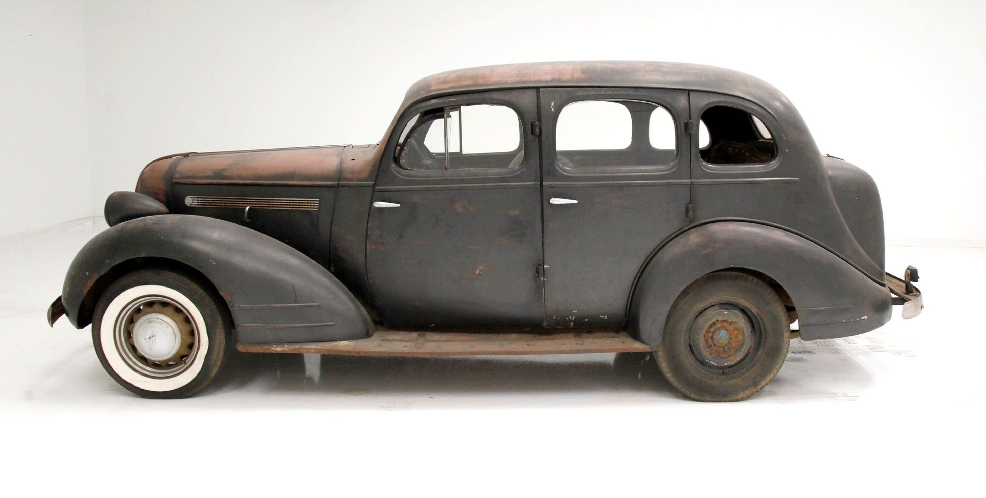 1935 Pontiac Master Series 6 4 Door Sedan, foto 2