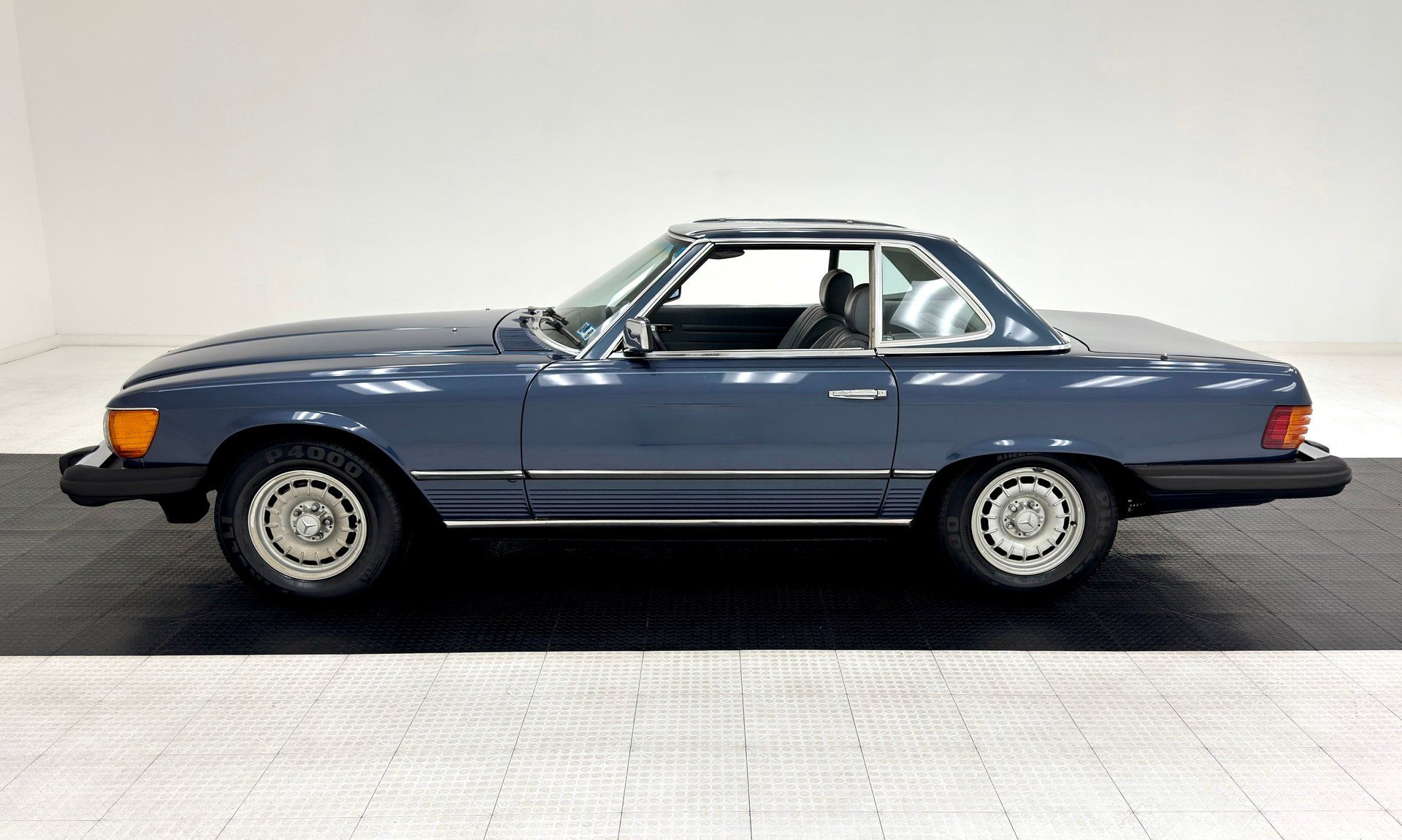 1984 Mercedes-Benz 380 SL Convertible R107, foto 4