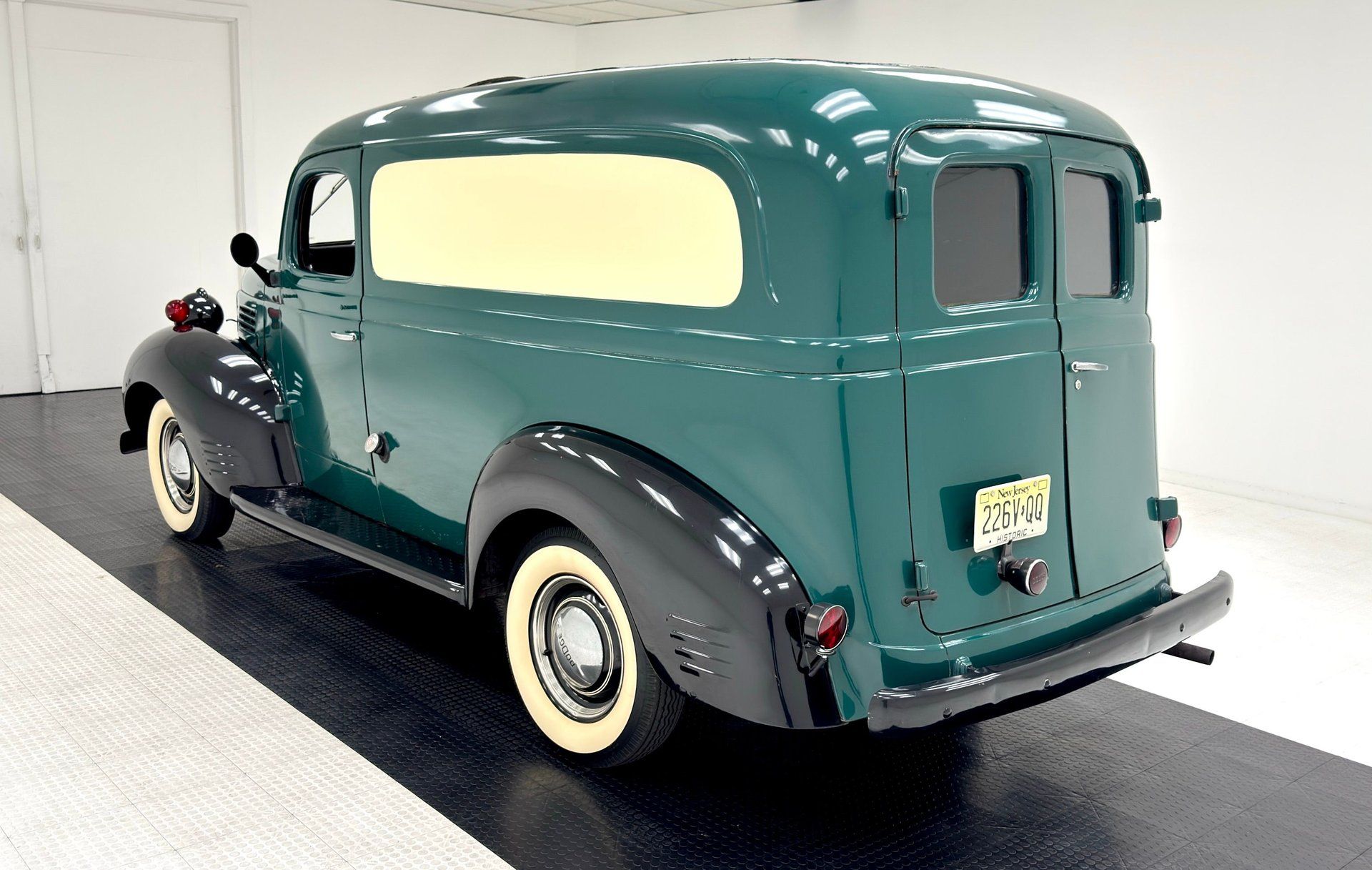 1940 Dodge VC Series 1/2 Ton Panel Truck, foto 3