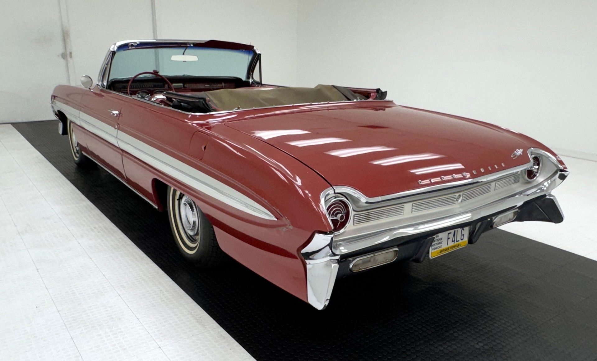 1961 Oldsmobile Starfire Convertible, foto 6